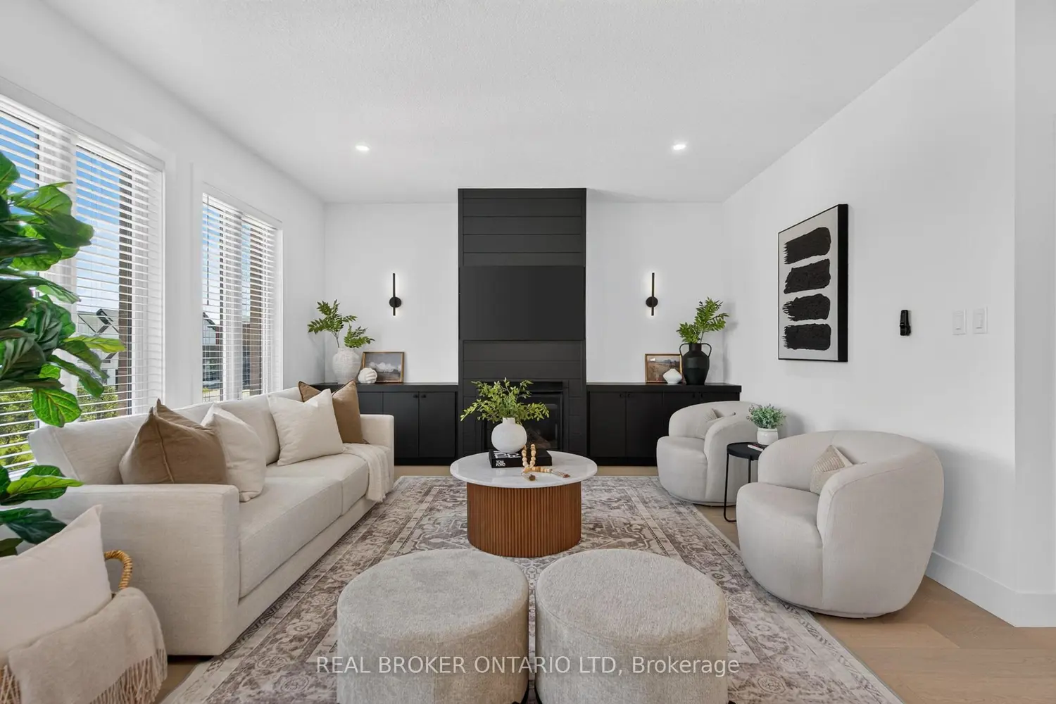 77 Daventry Way