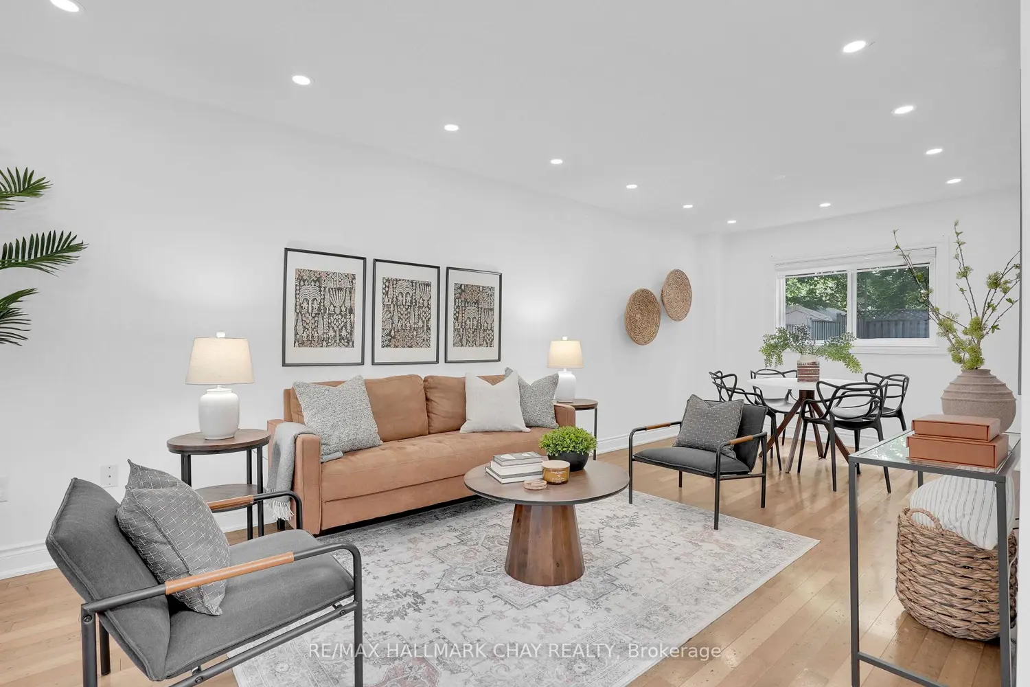 100 Copeman Crescent photo 5