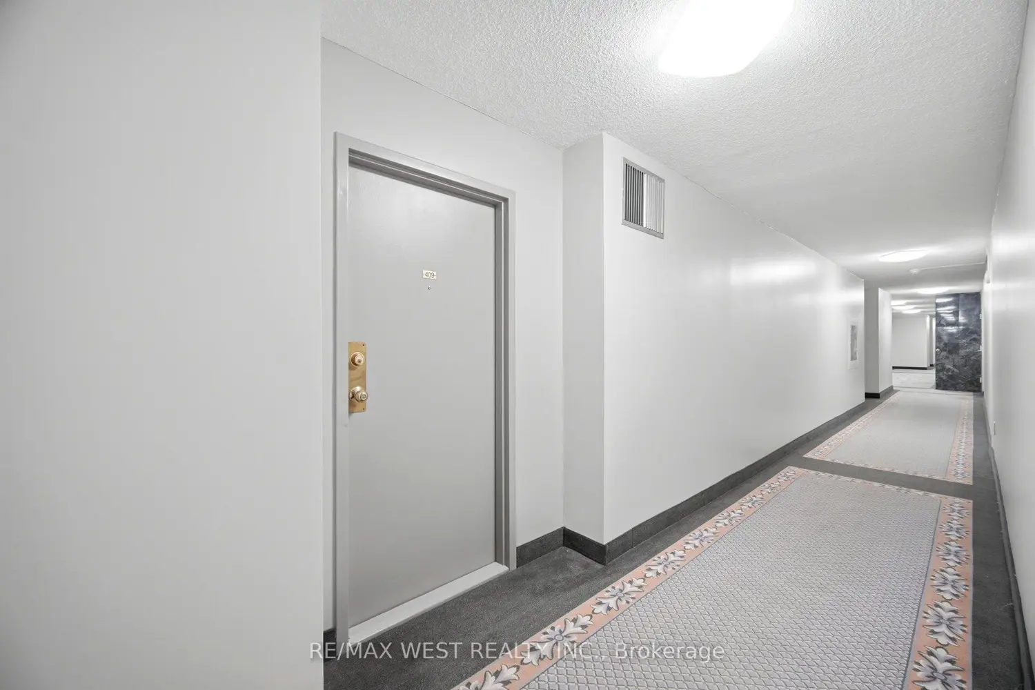 15 Kensington Road 409 photo 5