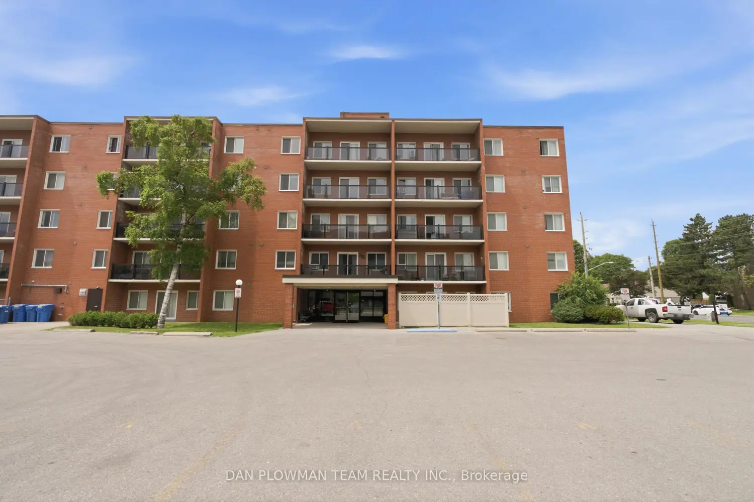 131 Taunton Road 204