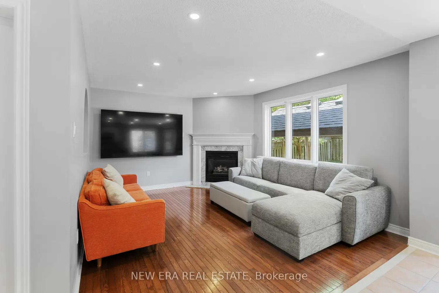 2855 Duncairn Drive photo 5