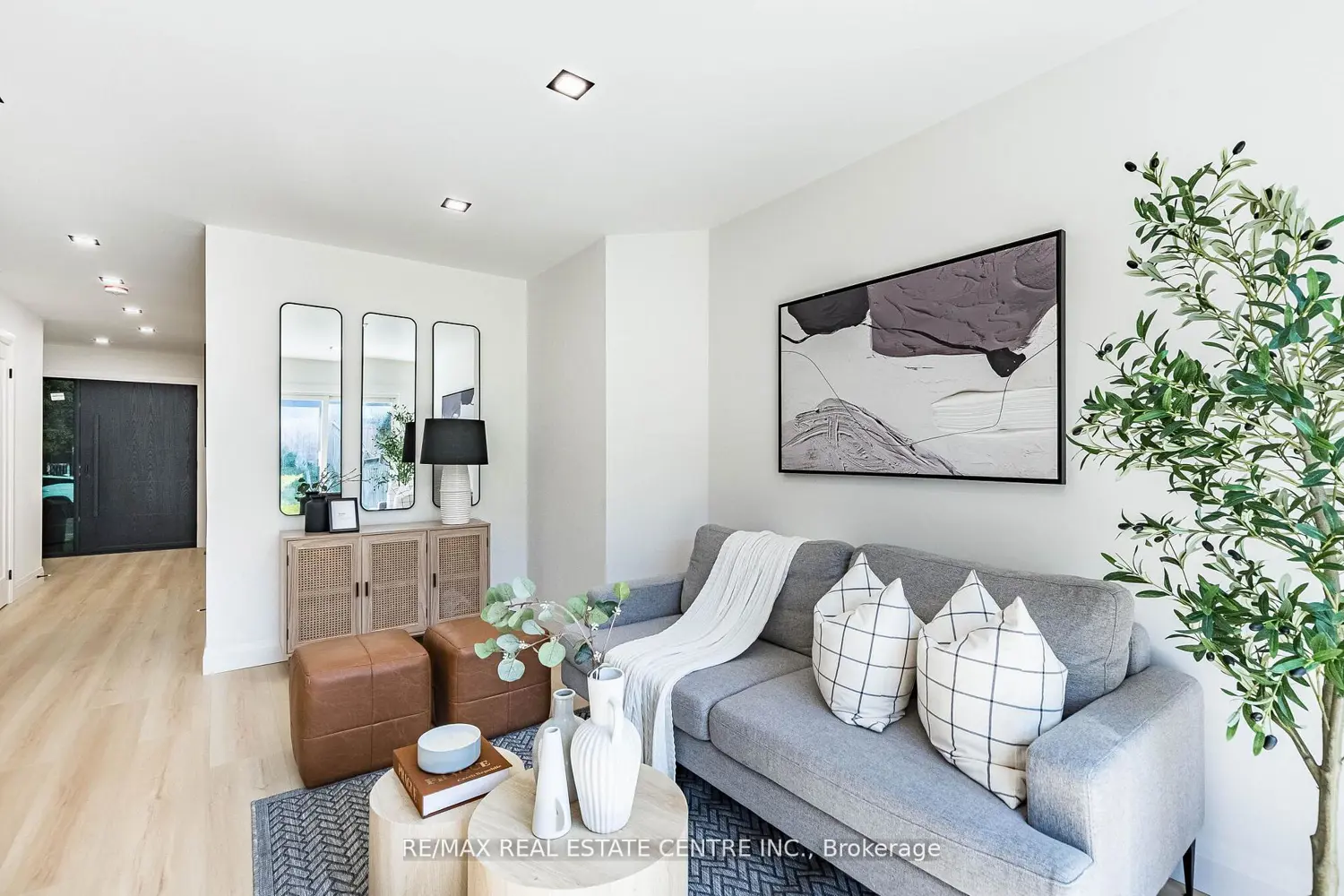 51 Checkerberry Crescent photo 4