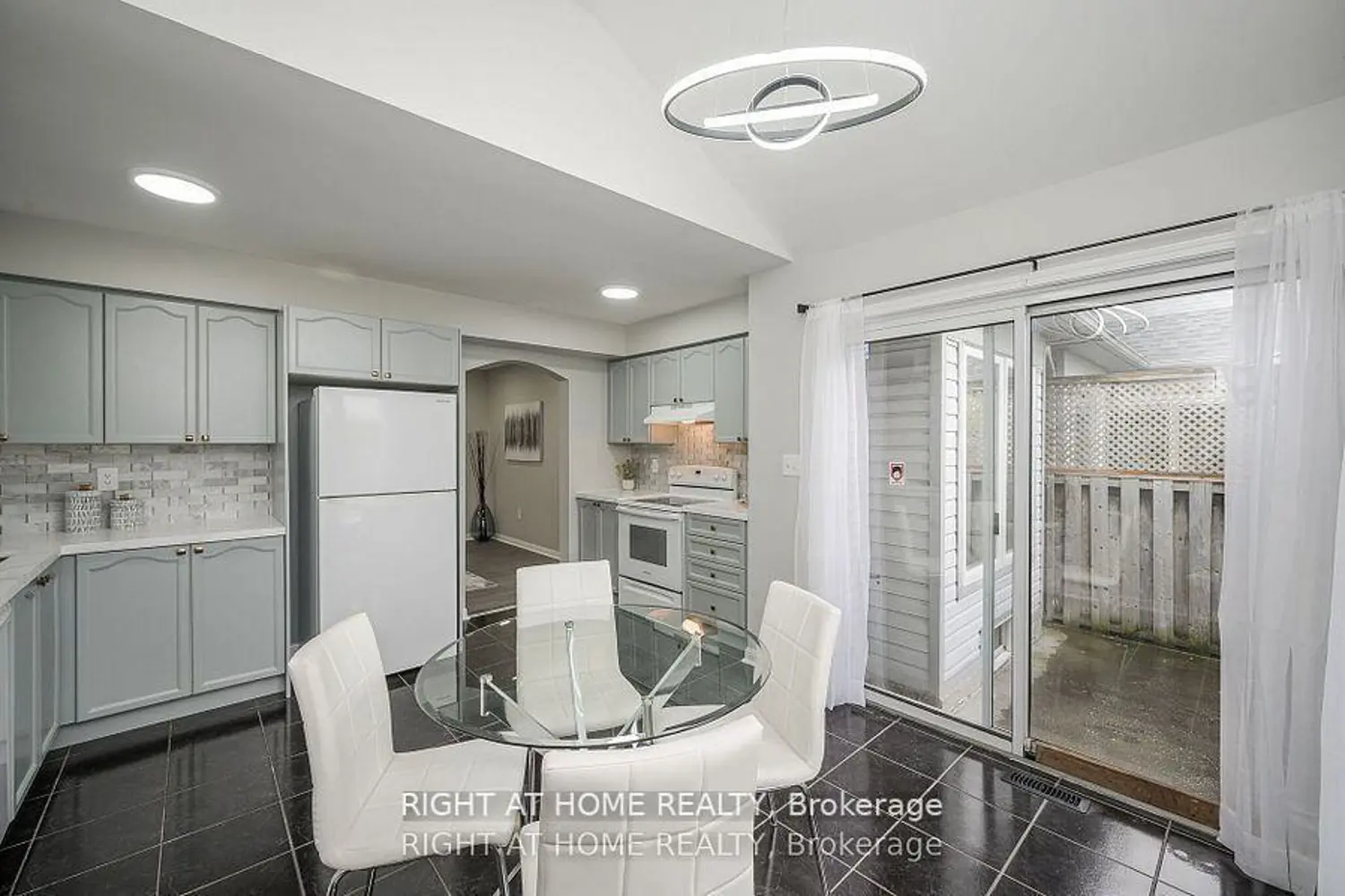 1724 Samuelson Circle photo 4