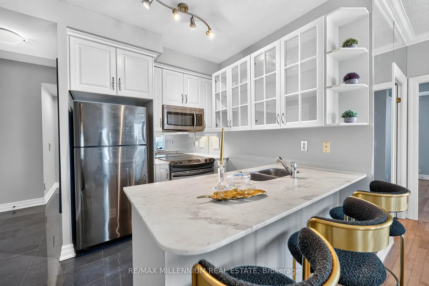 2087 Lake Shore Boulevard 1503 photo 5