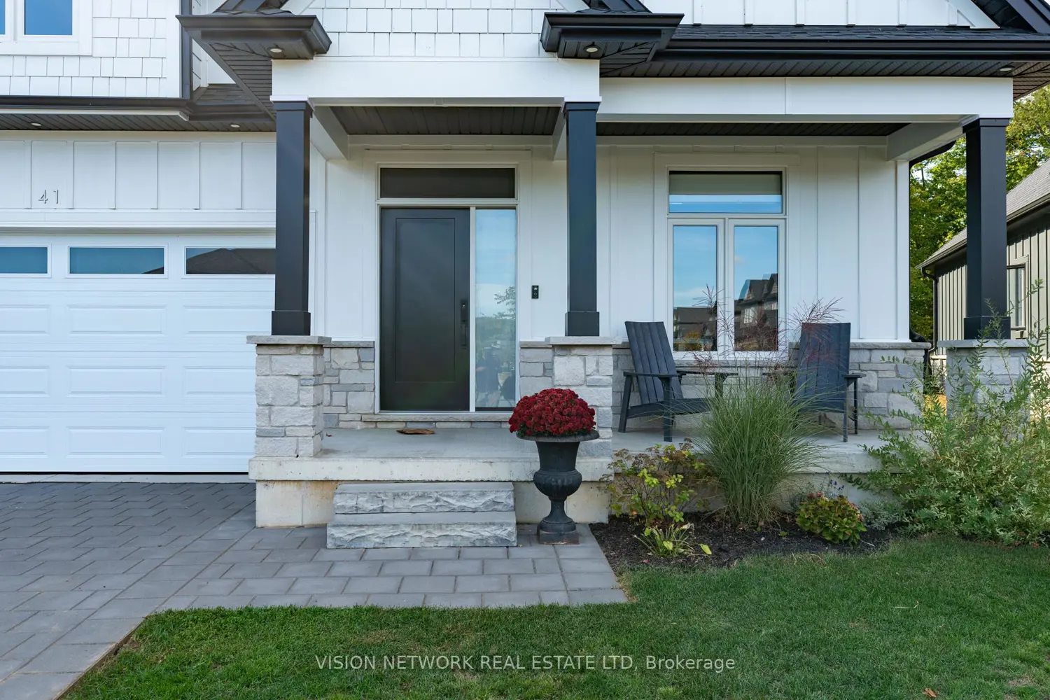 41 Compass Trail photo 2