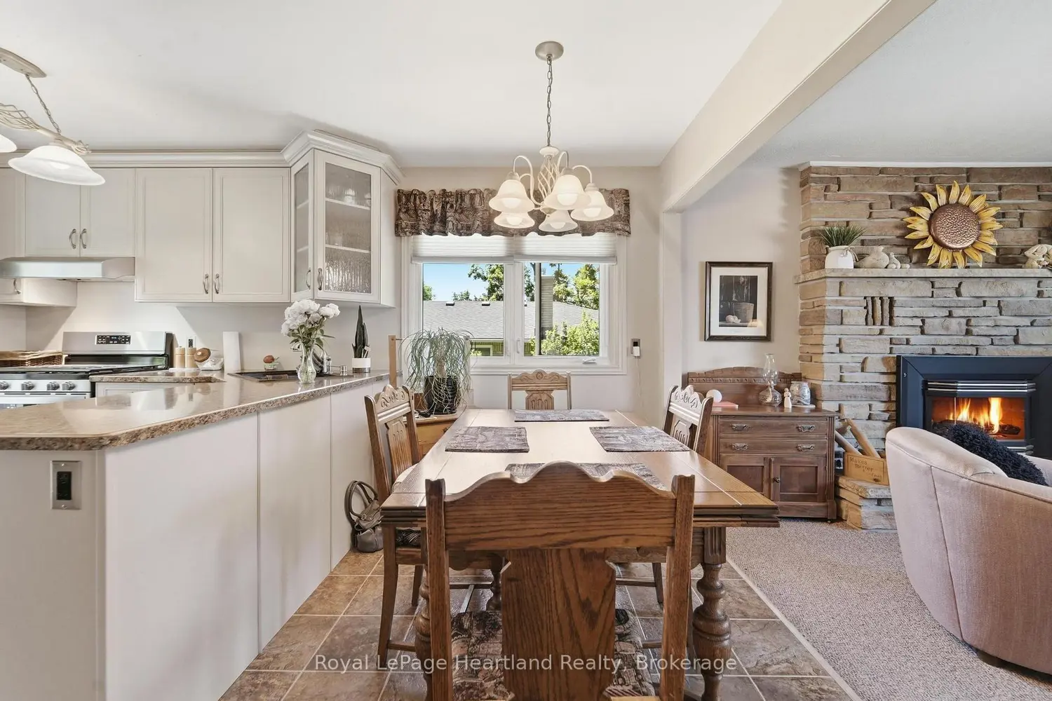 235 Hincks Street photo 2