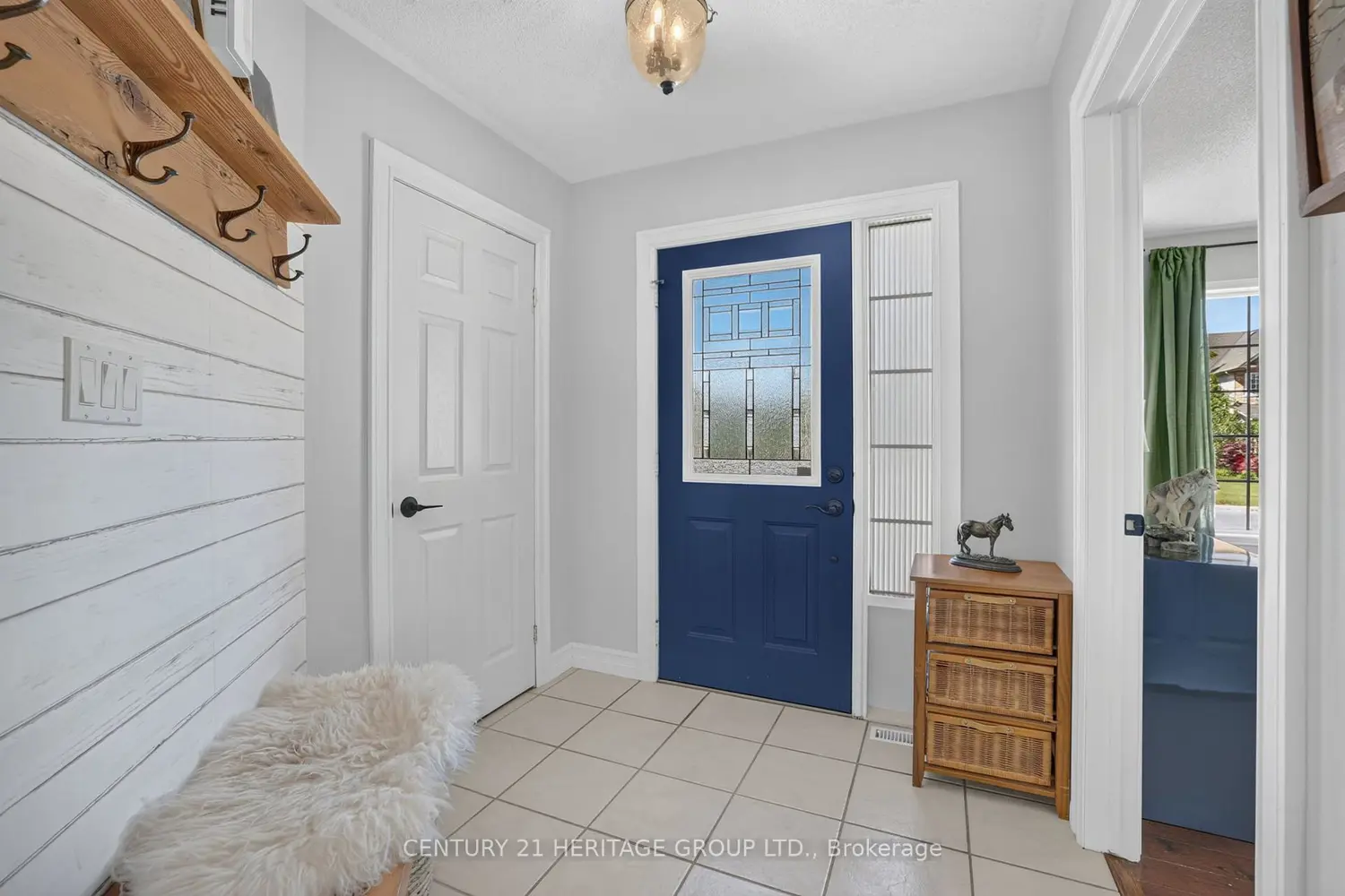21 Bateman Street photo 2