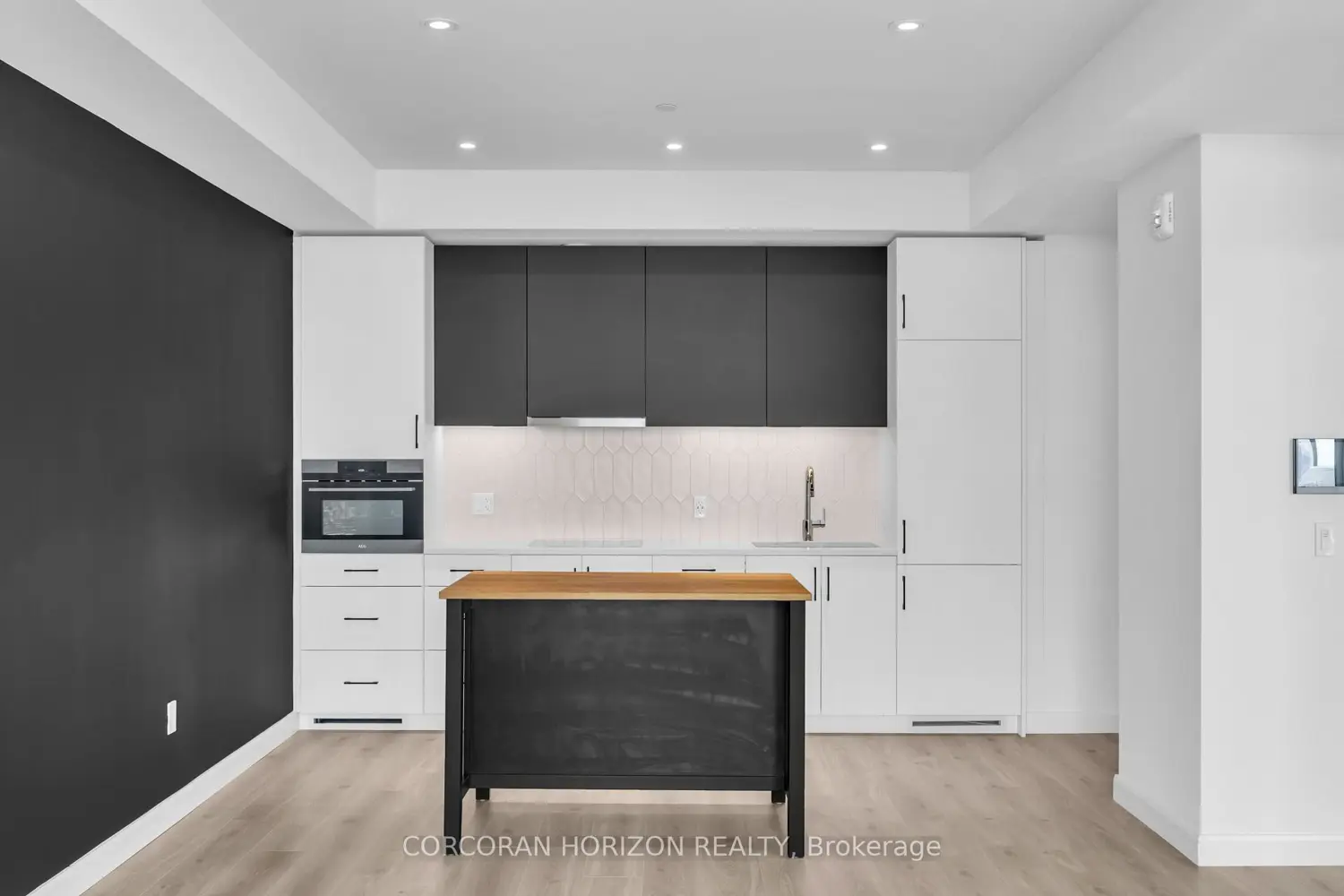 741 King Street 1708
