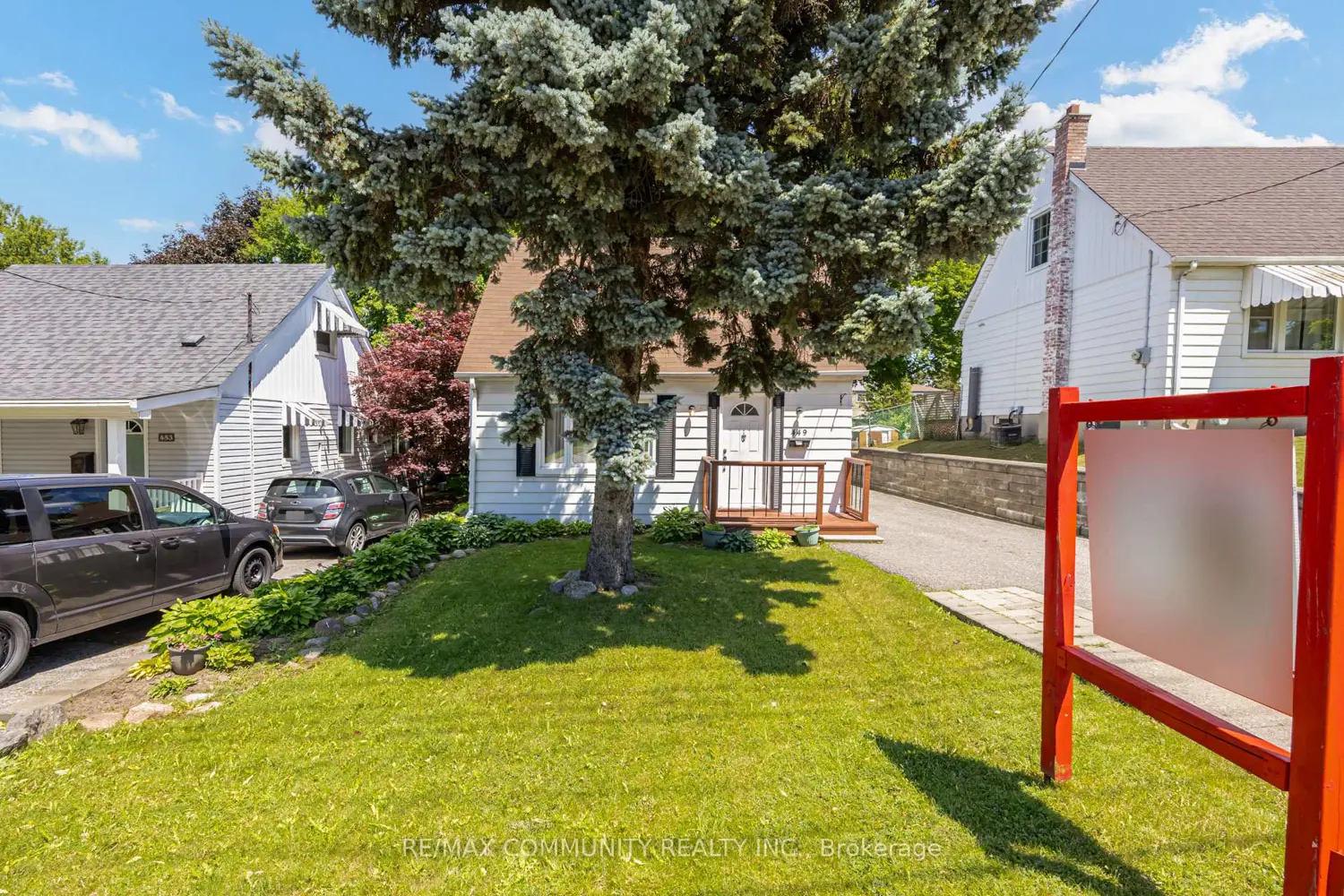 449 Ritson Road photo 3