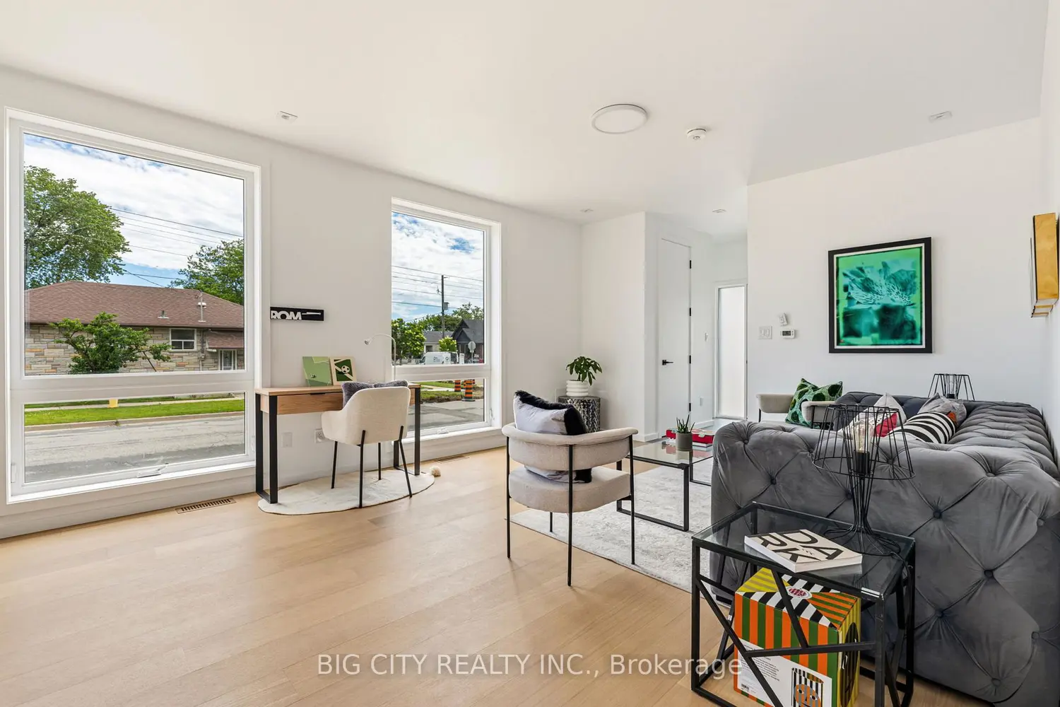 276 Lanor Avenue 1 photo 2