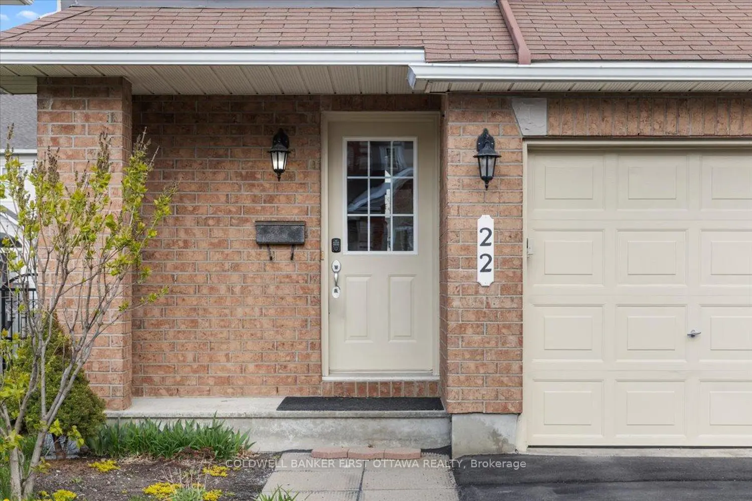 22 Cloutier Street photo 2