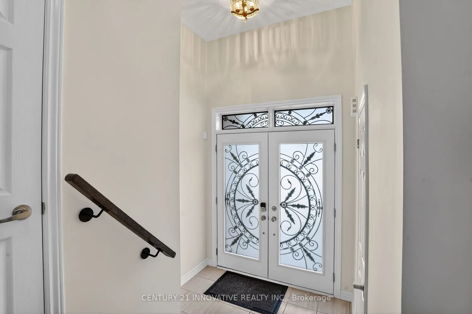 310 Coronation Road photo 4