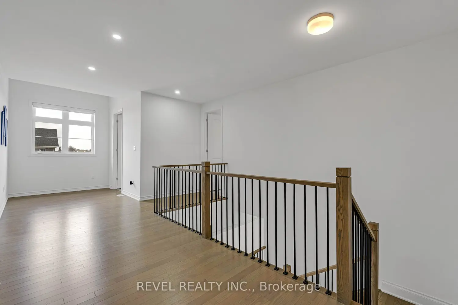 77 Marigold Boulevard photo 4