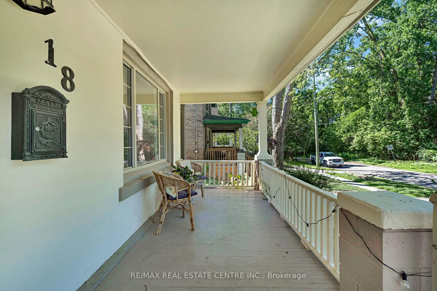 18 Mcalpine Avenue photo 3