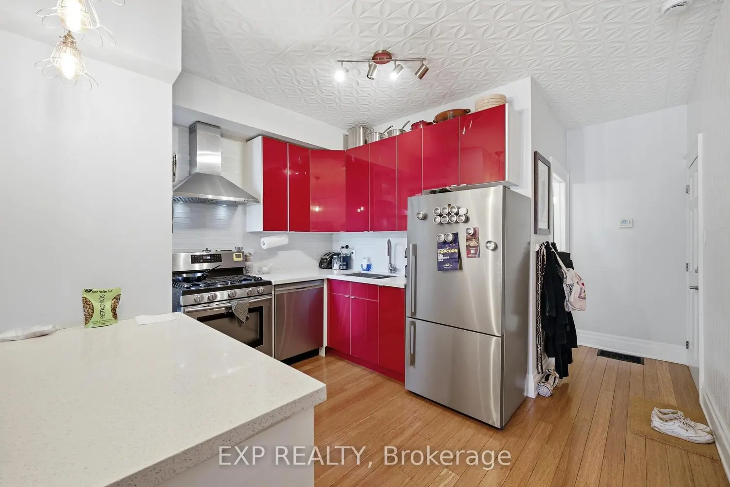 679 Ossington Avenue photo 4