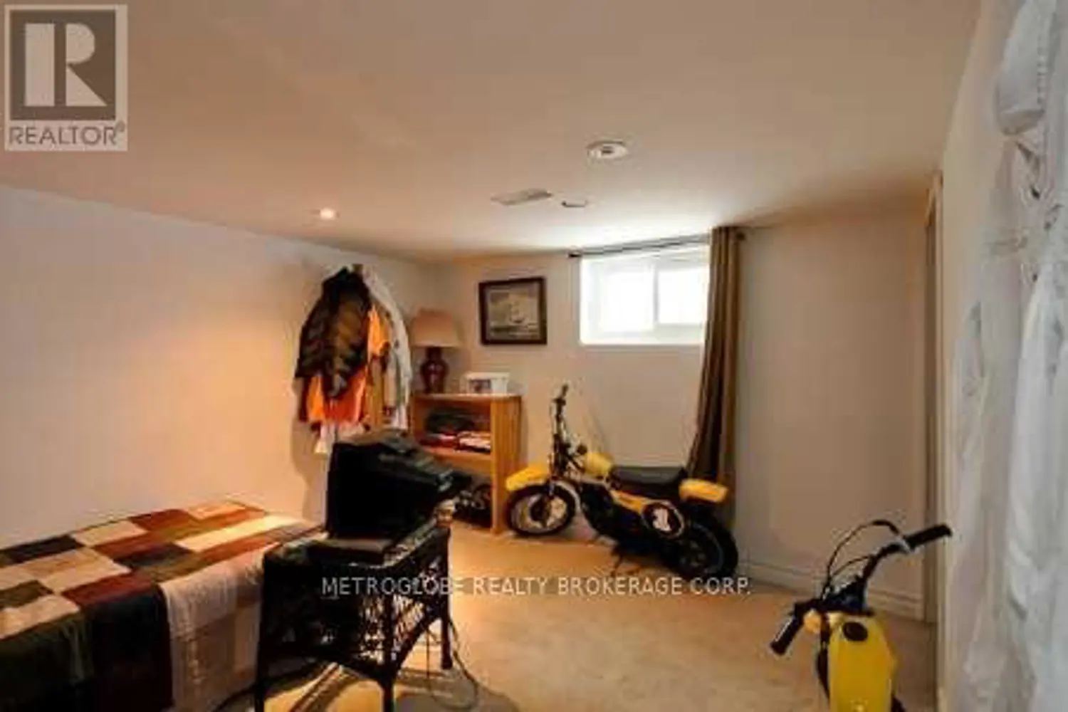 117 Adelaide Avenue photo 3