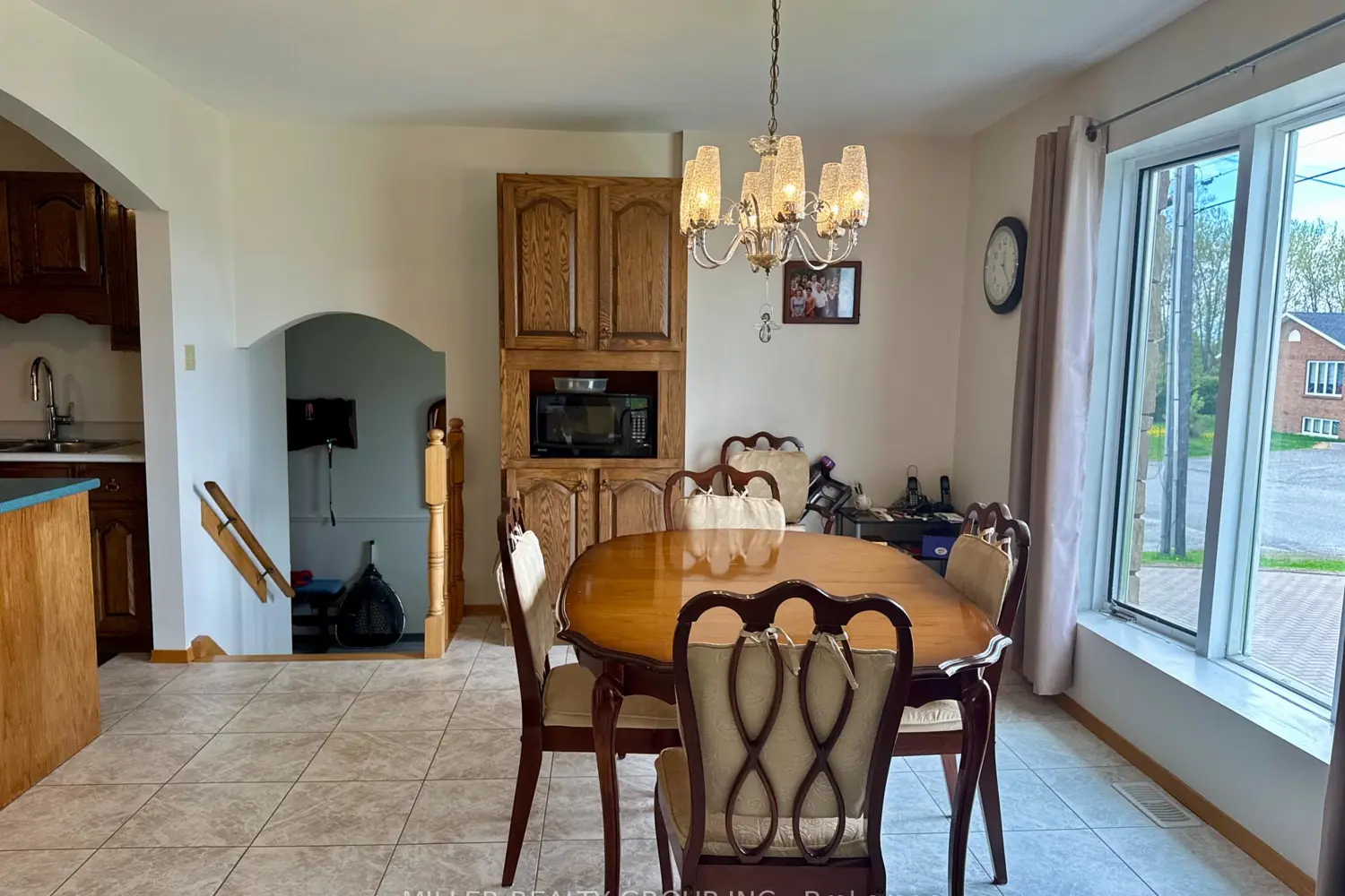 455 Arnold Drive photo 5