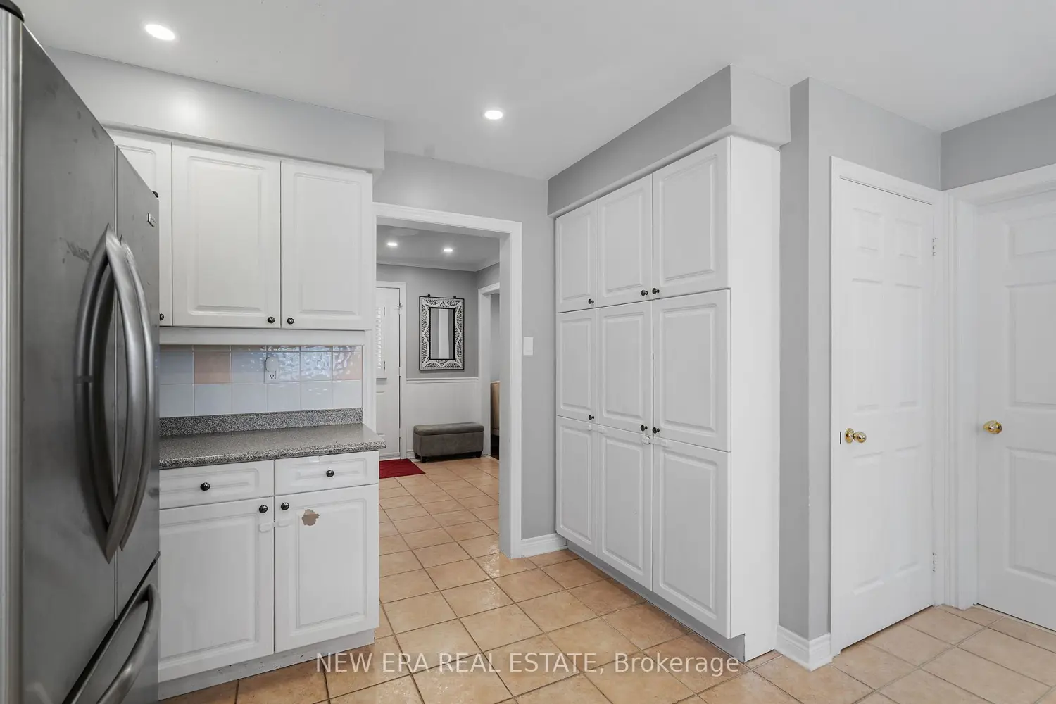 2855 Duncairn Drive photo 3
