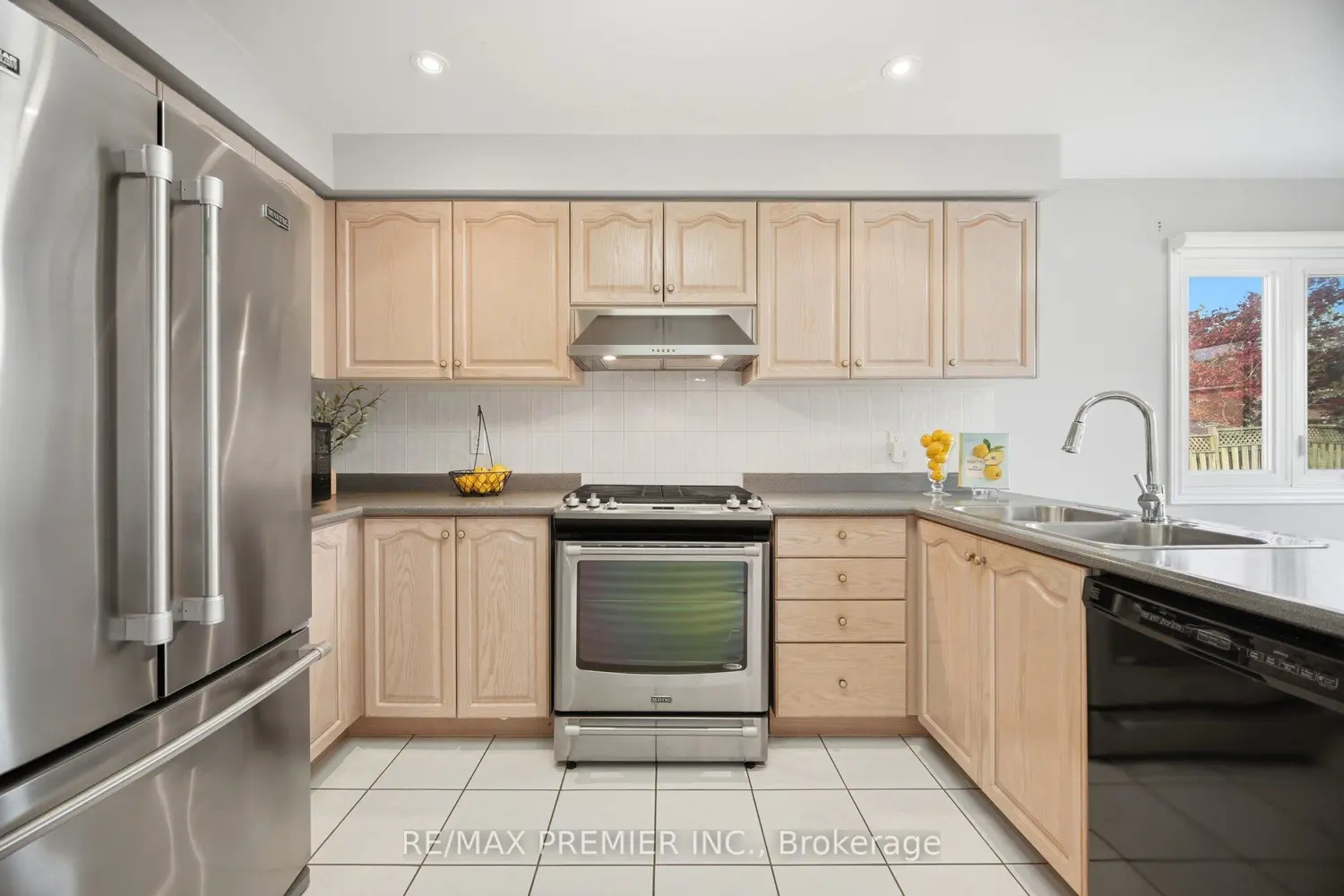 104 Cresswell Avenue photo 4