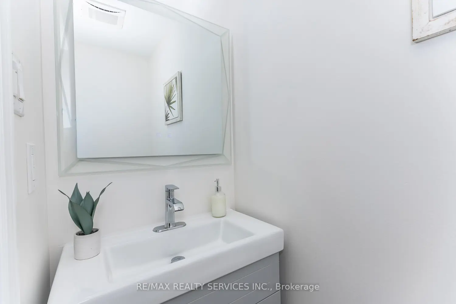 22 Berryfield Way photo 4