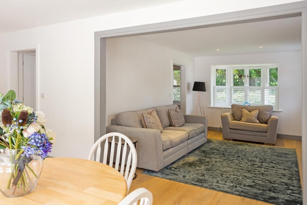 4 bed detached house for saleTalbot Road, Hawkhurst, Kent TN18 photo 5