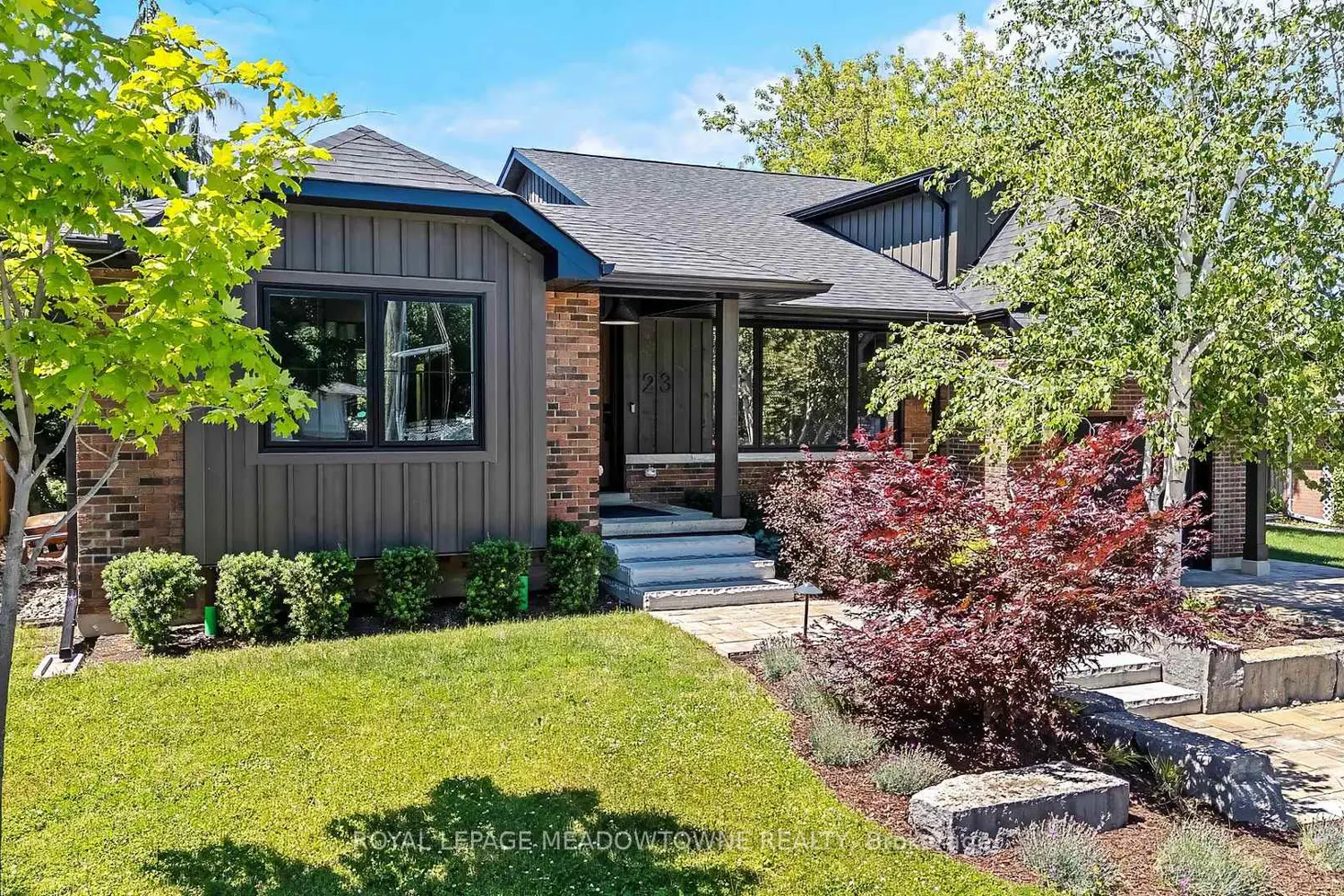 23 Mackenzie Drive photo 2
