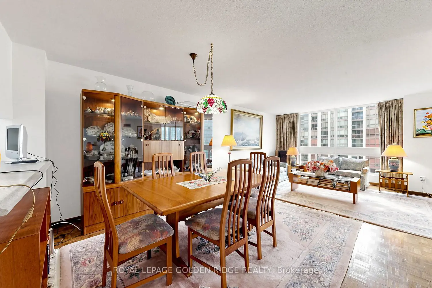 5 Kenneth Avenue 1003 photo 3