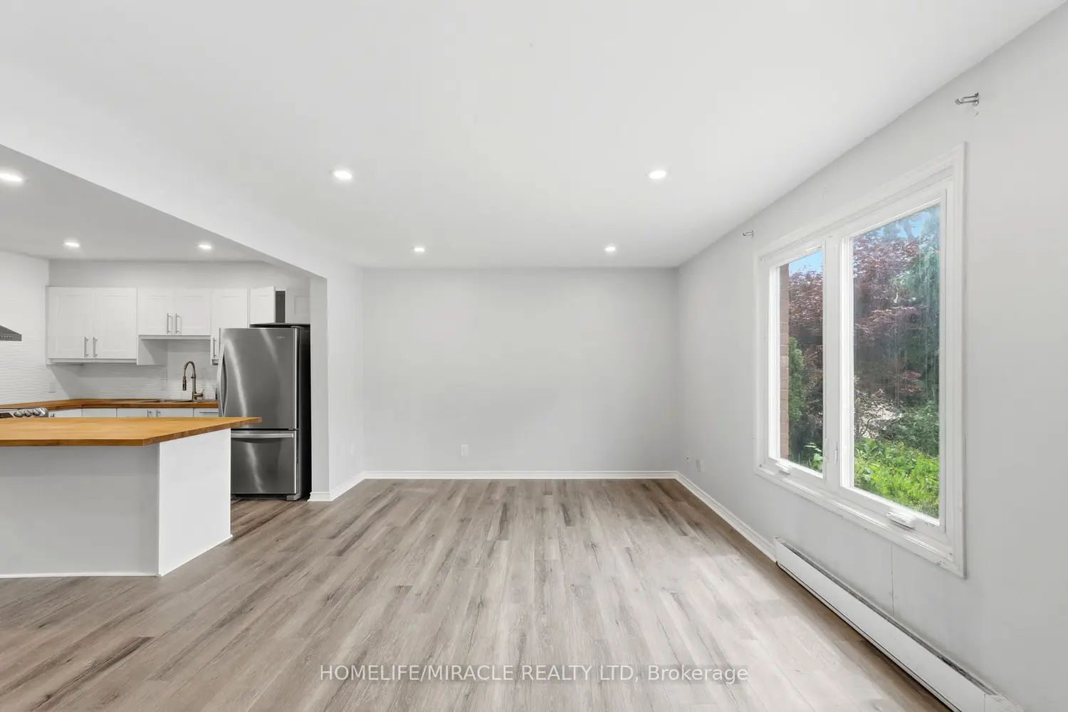 860 Trafalgar Street photo 5