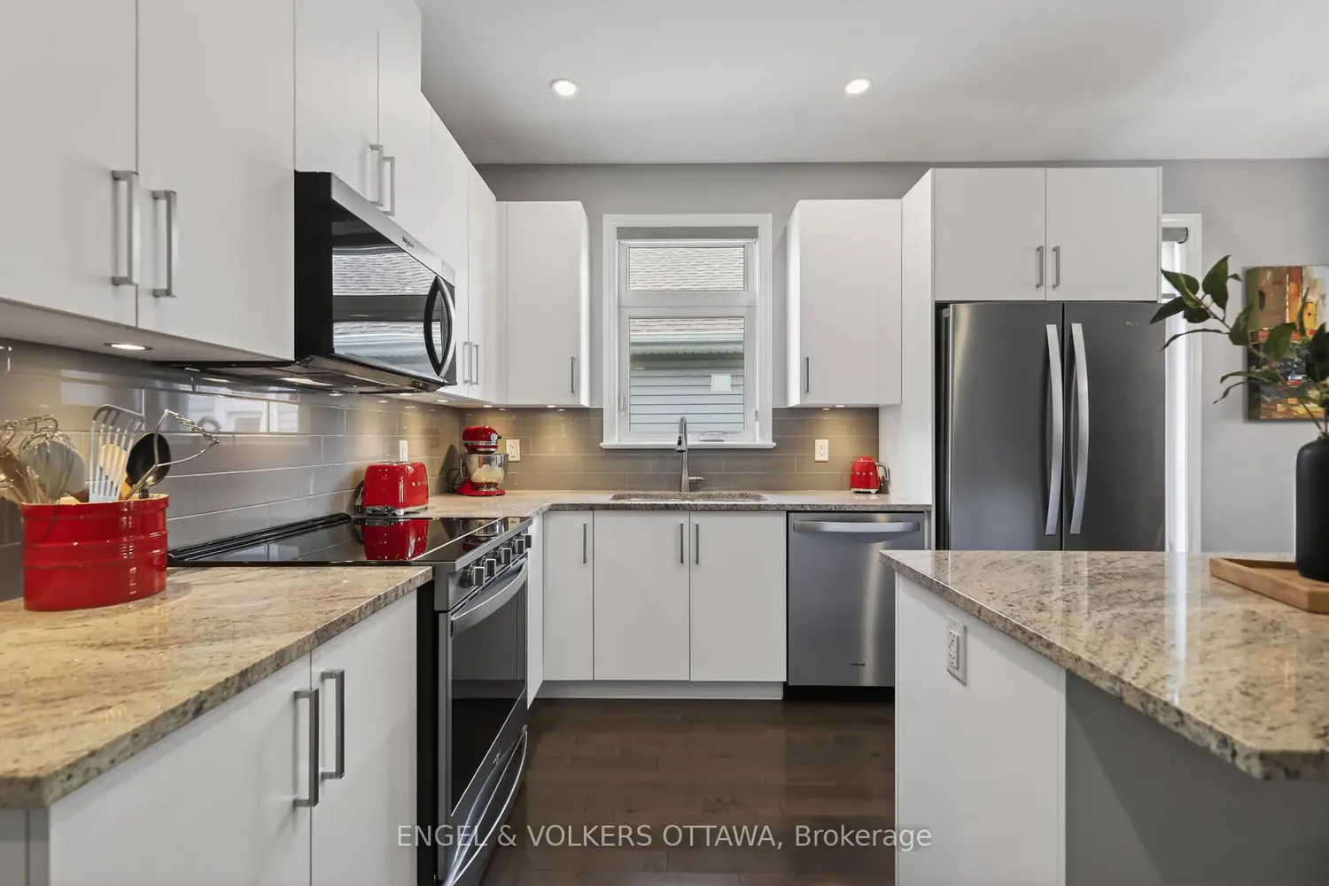 871 Tewin Circle photo 4