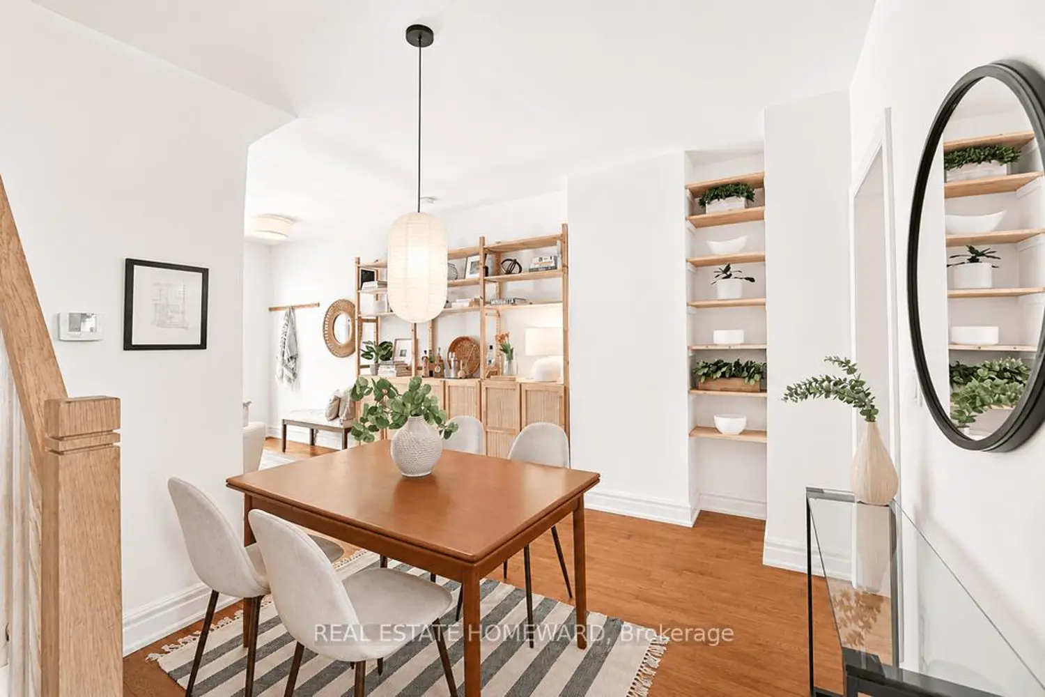 91 Carlaw Avenue photo 5