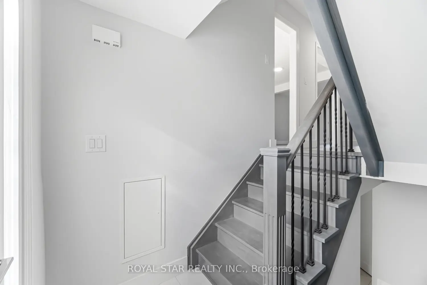 11 Plaisance Road 3 photo 4
