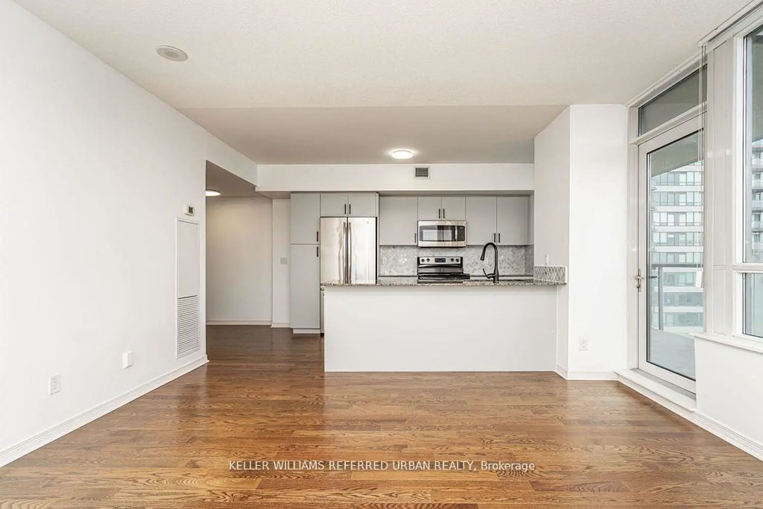 15 Legion Road 1002 photo 2