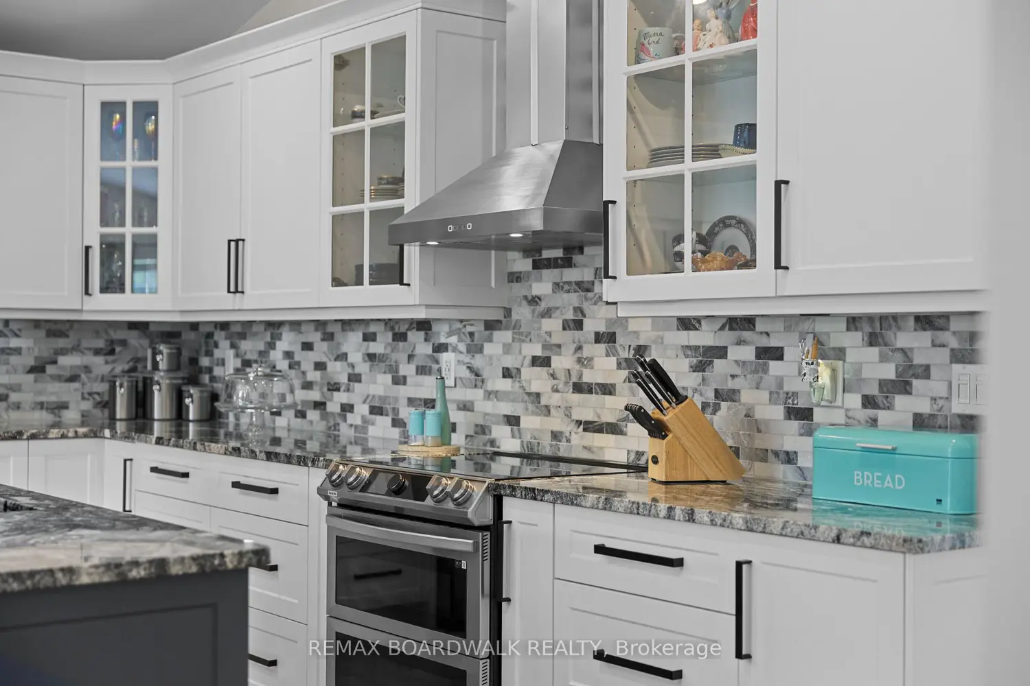 271 Patty Place photo 2