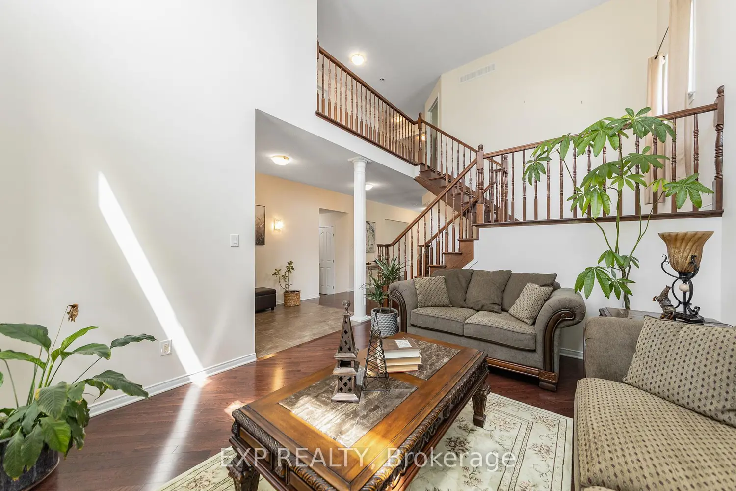 167 Chenoa Way photo 4