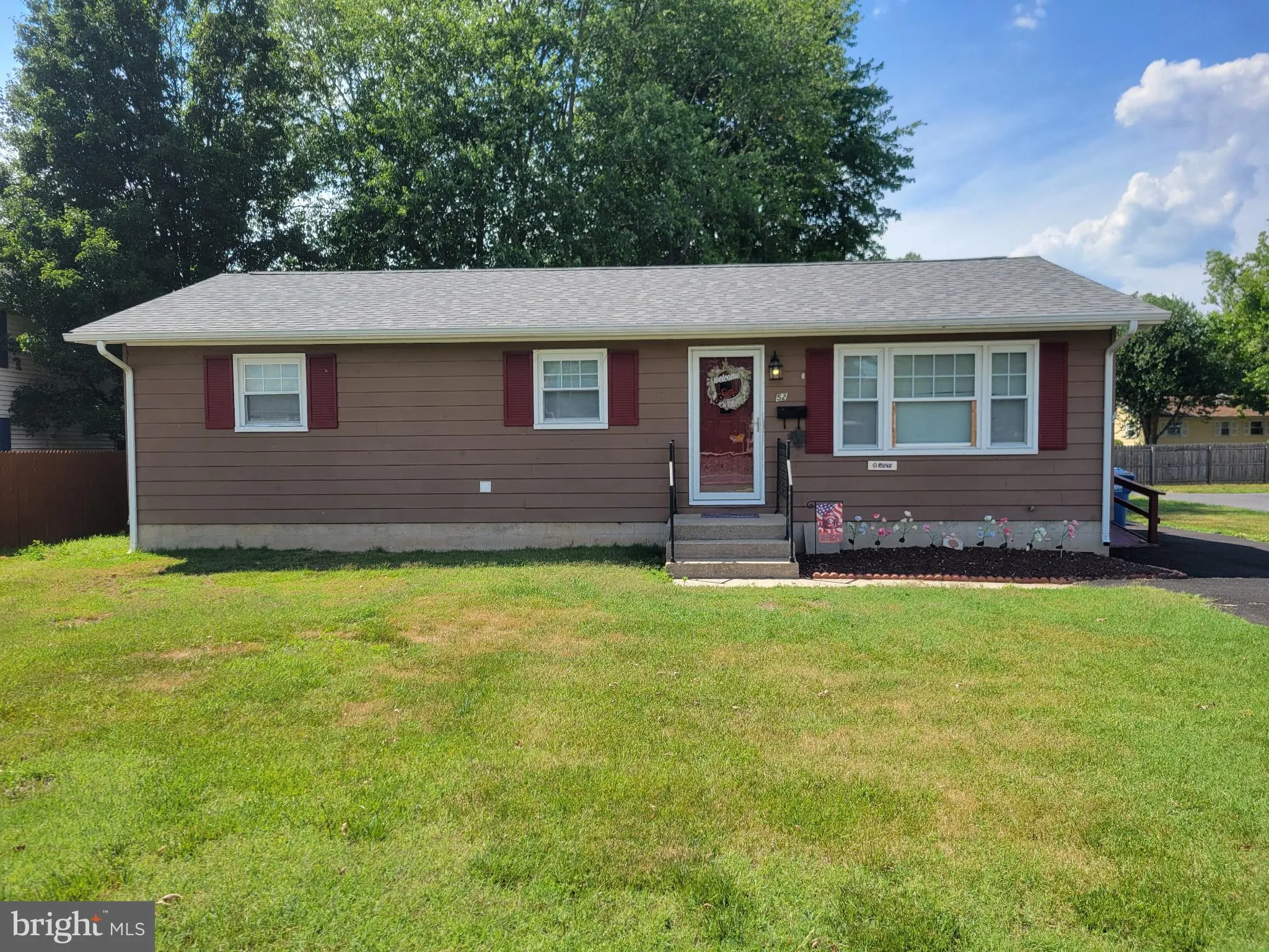 52 S Railroad Avenue, Wyoming, DE 19934