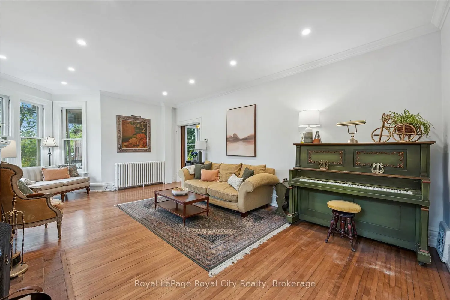 113 Queen Street photo 5
