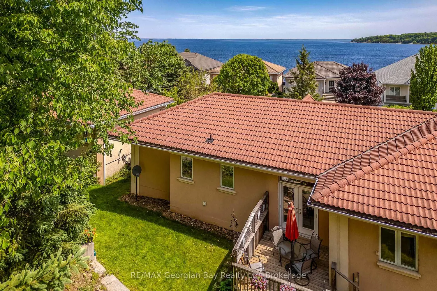 494 Aberdeen Boulevard photo 3