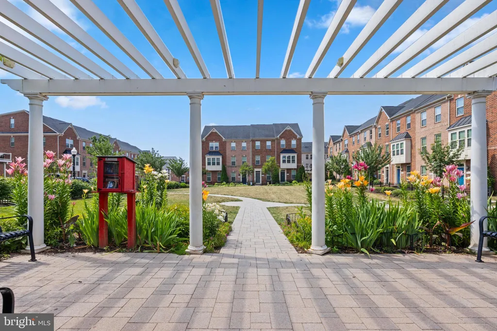 919 S Macon Street, Baltimore, MD 21224