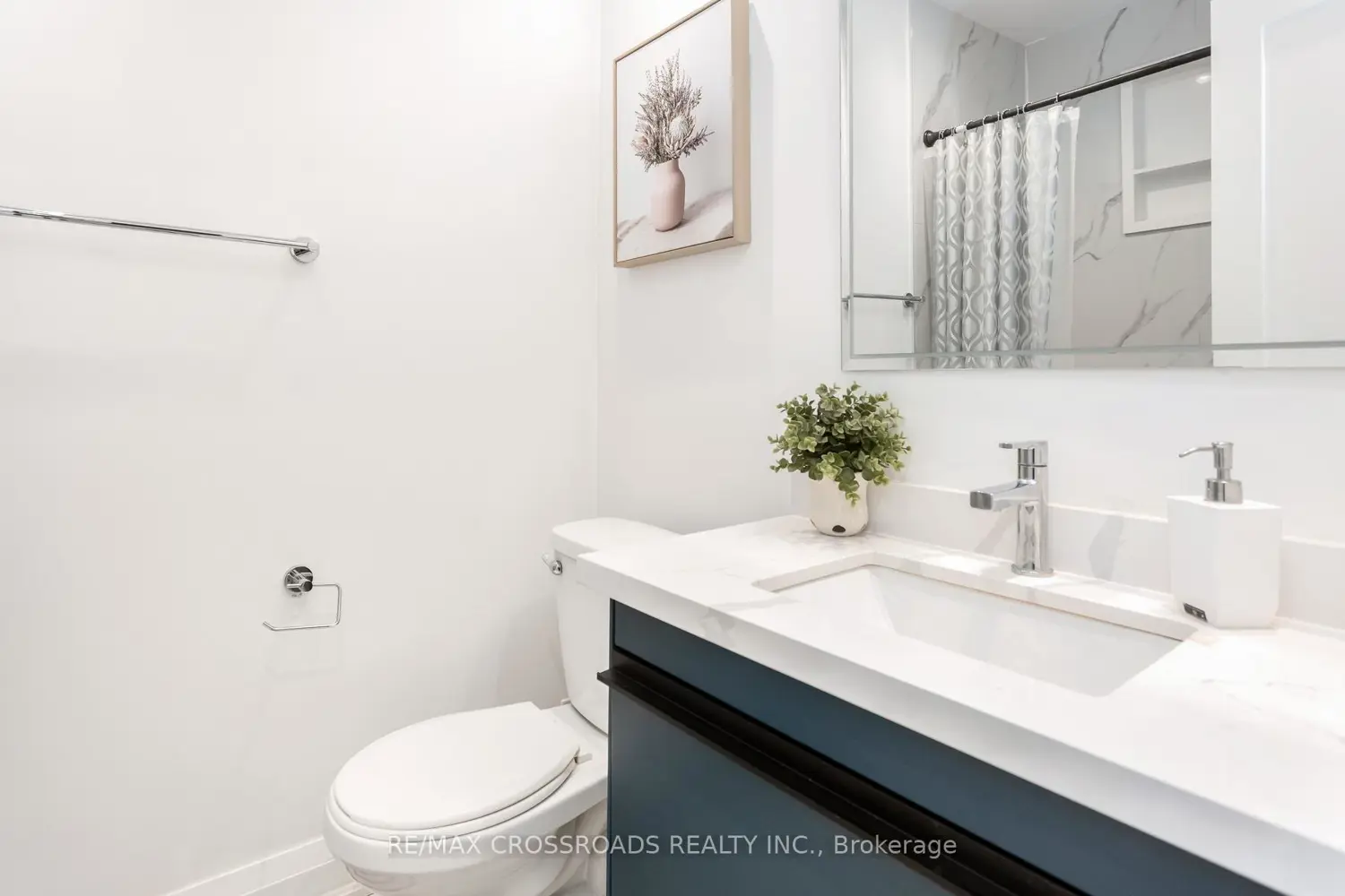 10 Hamstead Avenue photo 4