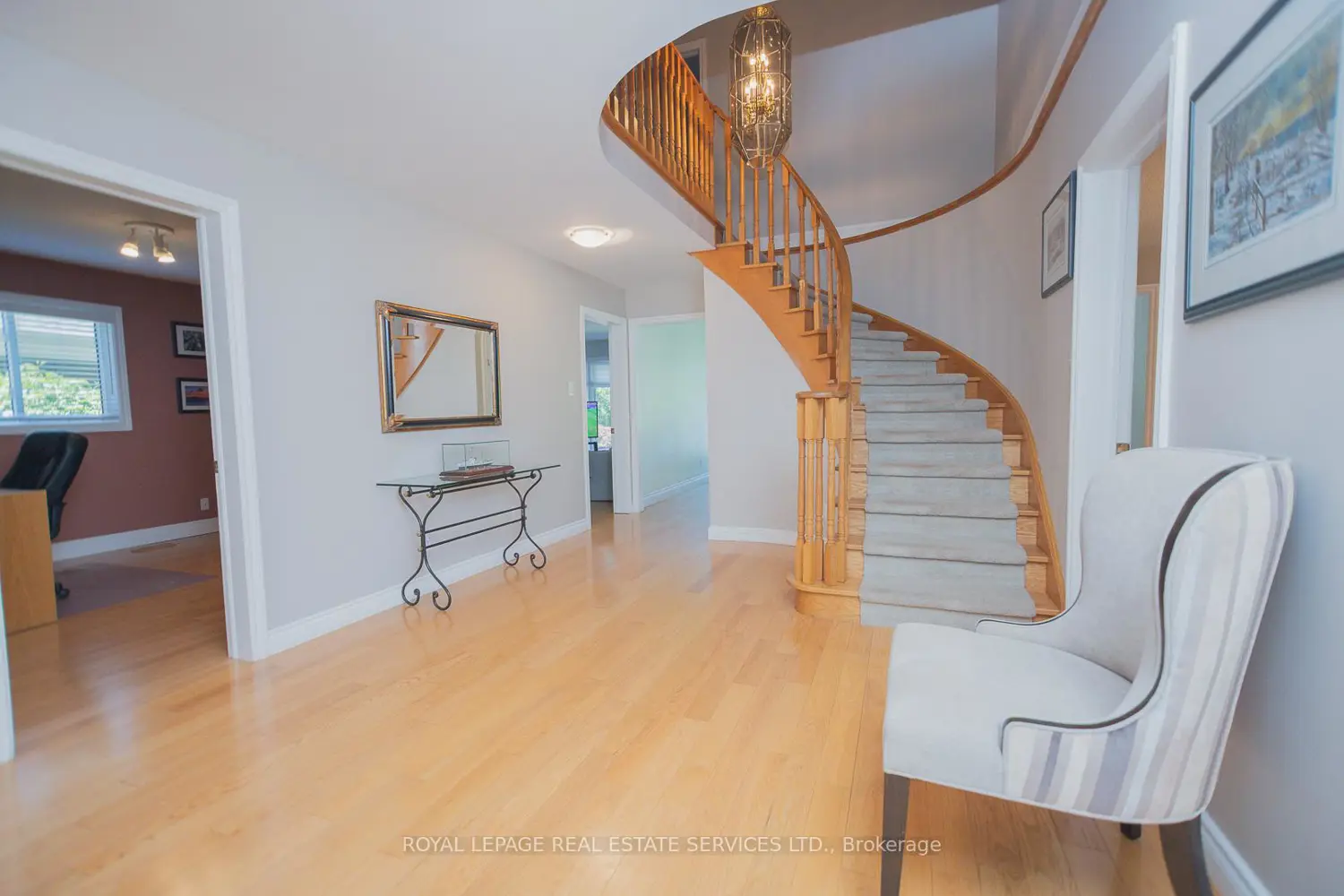 1361 Greendale Terrace photo 2