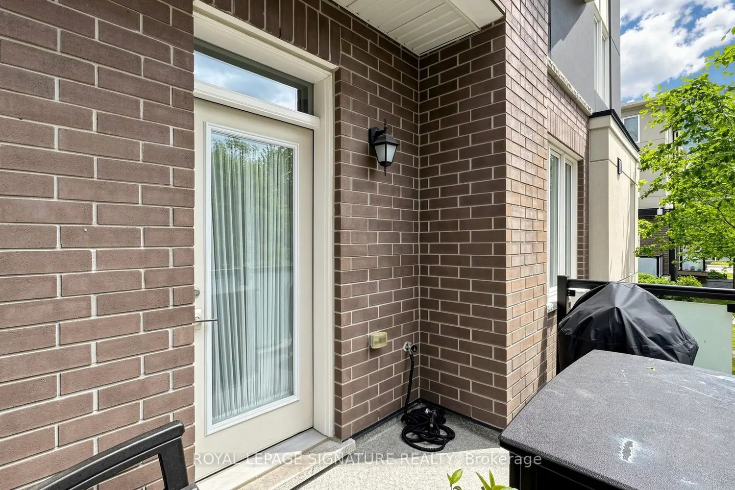 35 Heron Park Place 10 photo 5