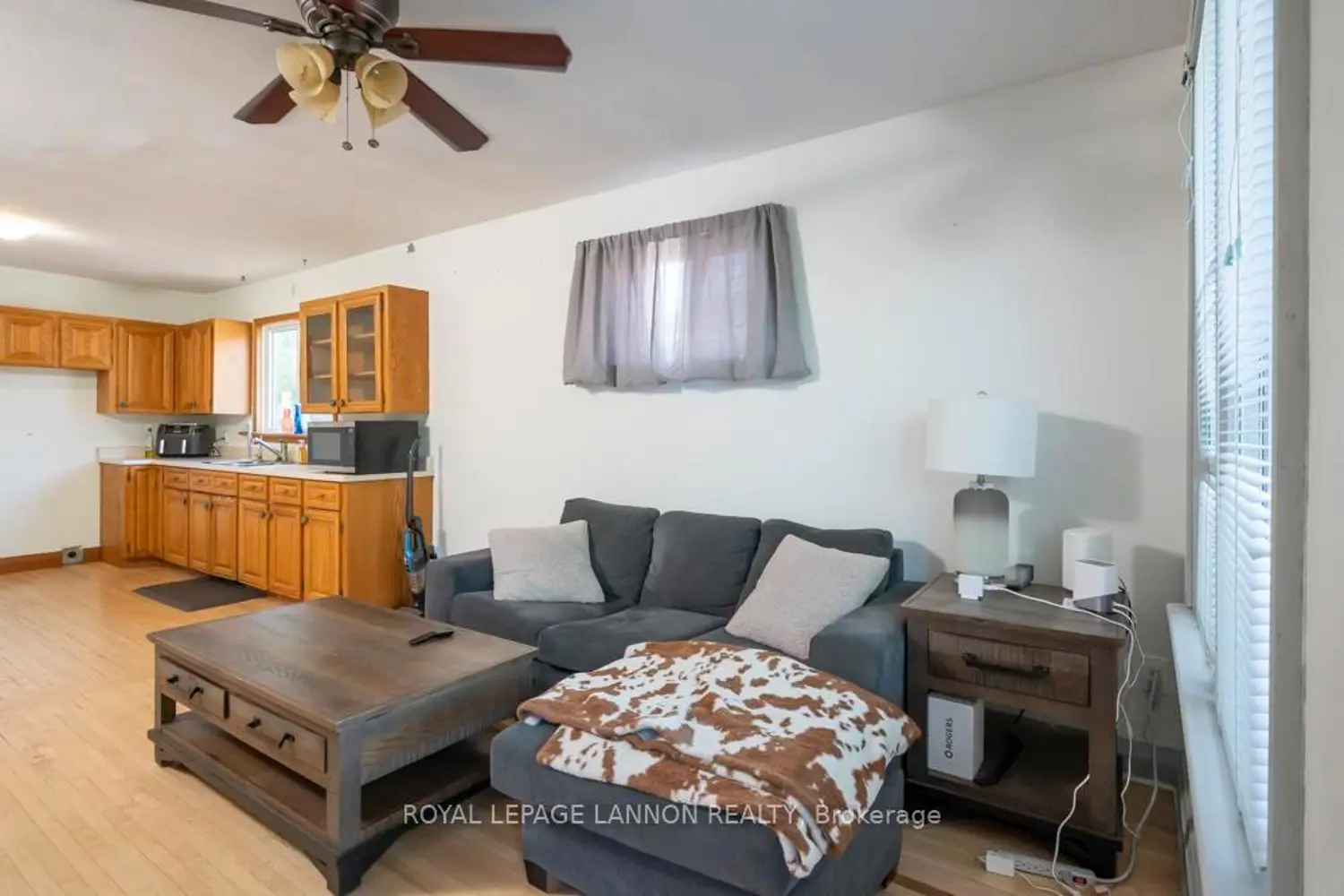 185 Empress Ave S photo 4