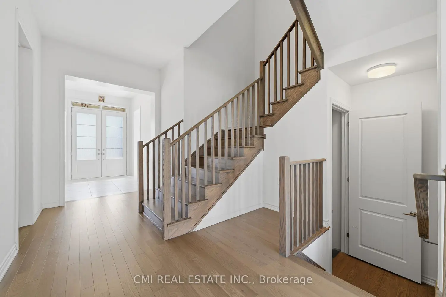 25 Bellflower Crescent photo 4