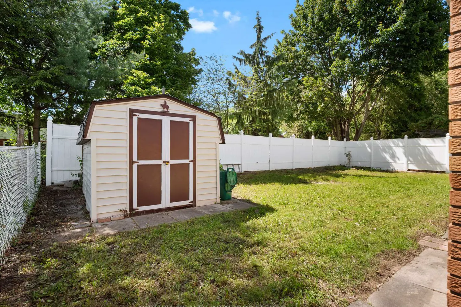 2793 Henley Avenue photo 3