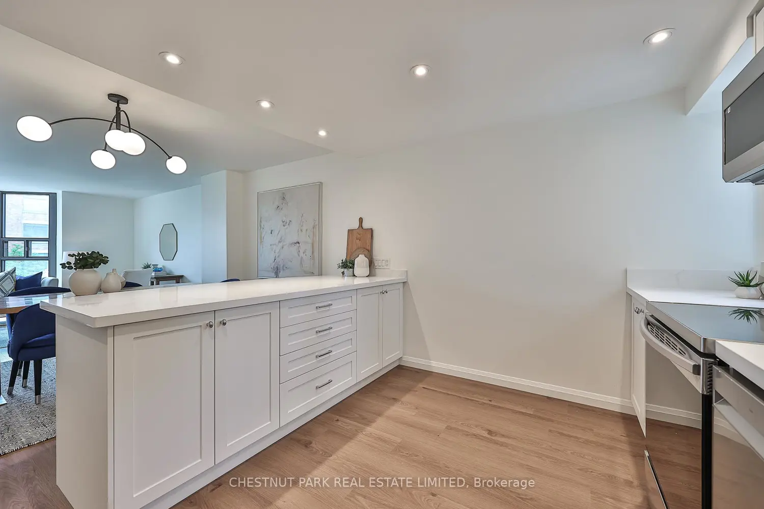 188 Spadina Avenue 301 photo 5