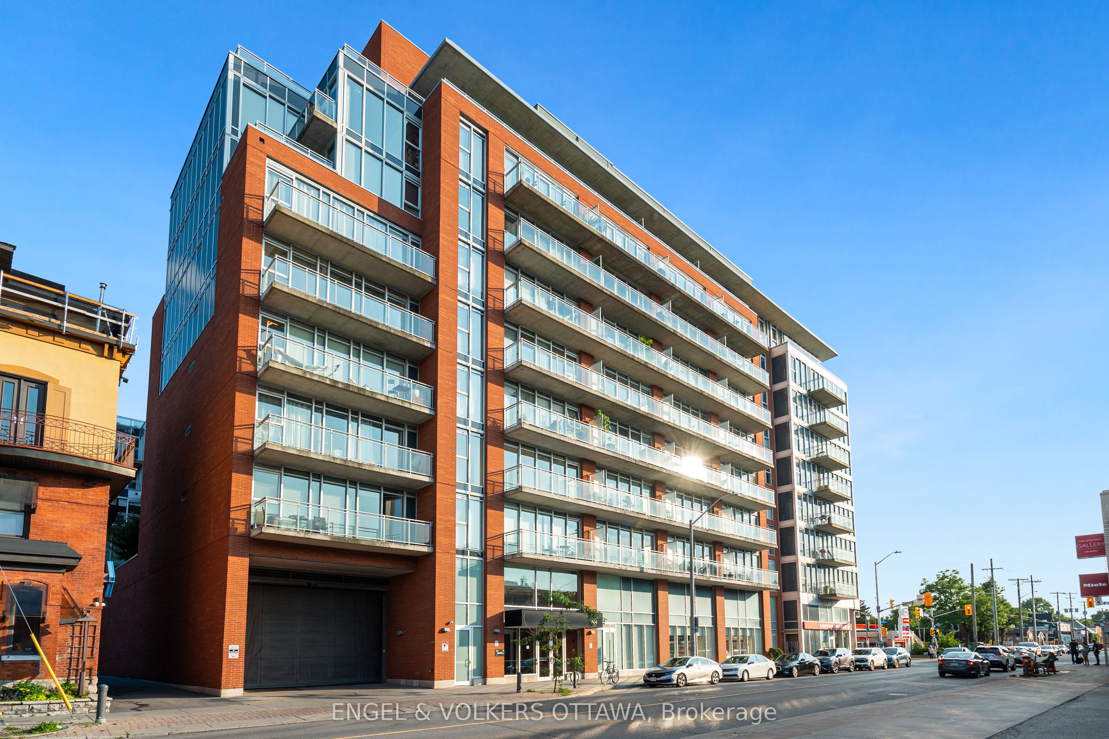 205-354 Gladstone Avenue, Ottawa, ON, K2P 0R4