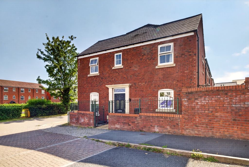 3 bed end terrace house for saleBran Rose Way, Holmer, Hereford HR1