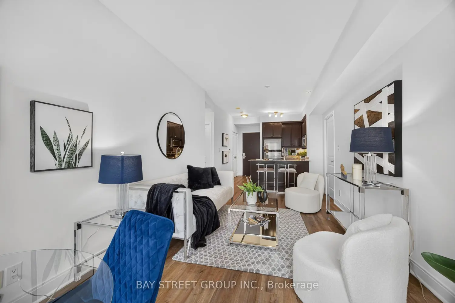 50 Absolute Avenue 1302 photo 5