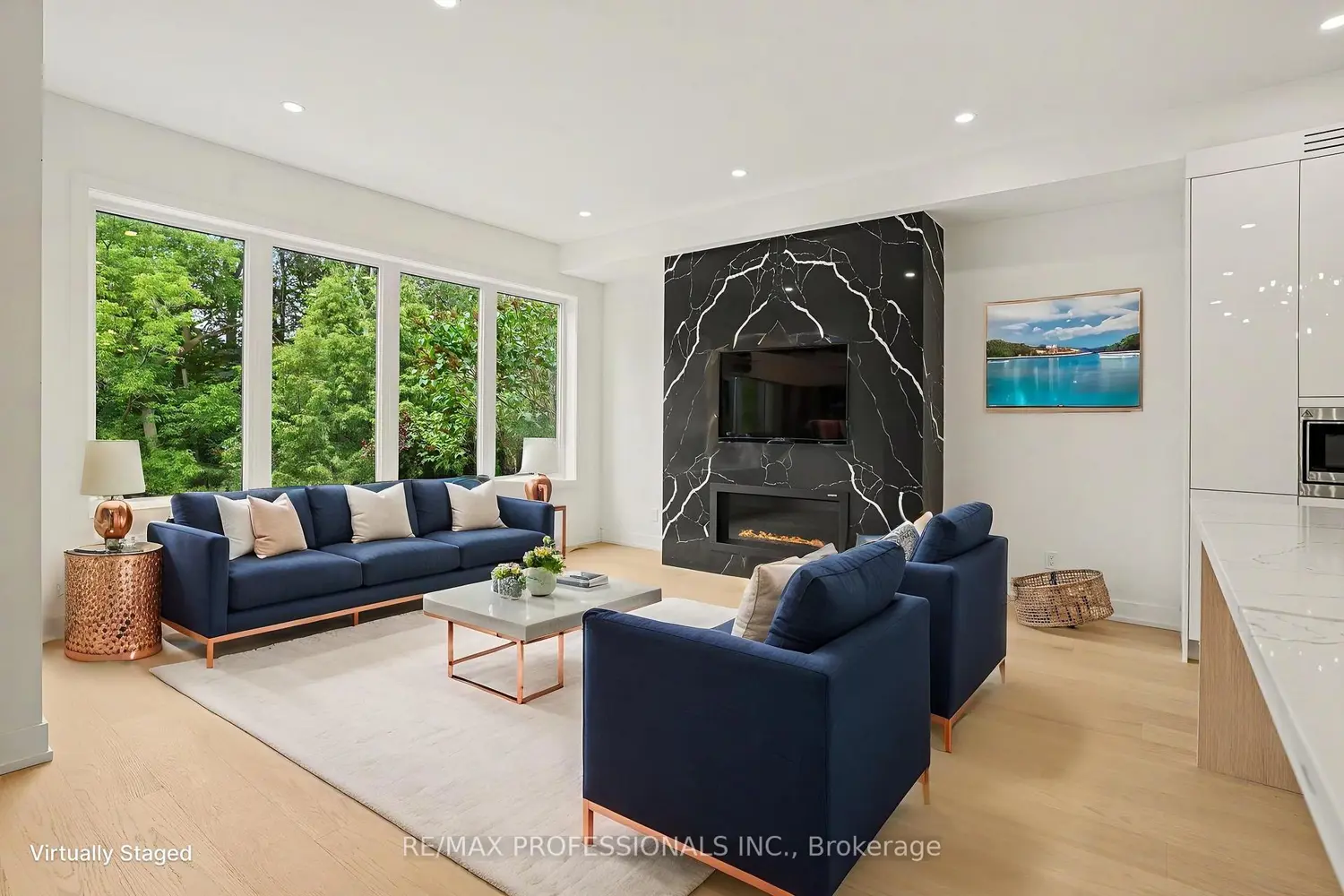 14 Kentroyal Drive photo 2