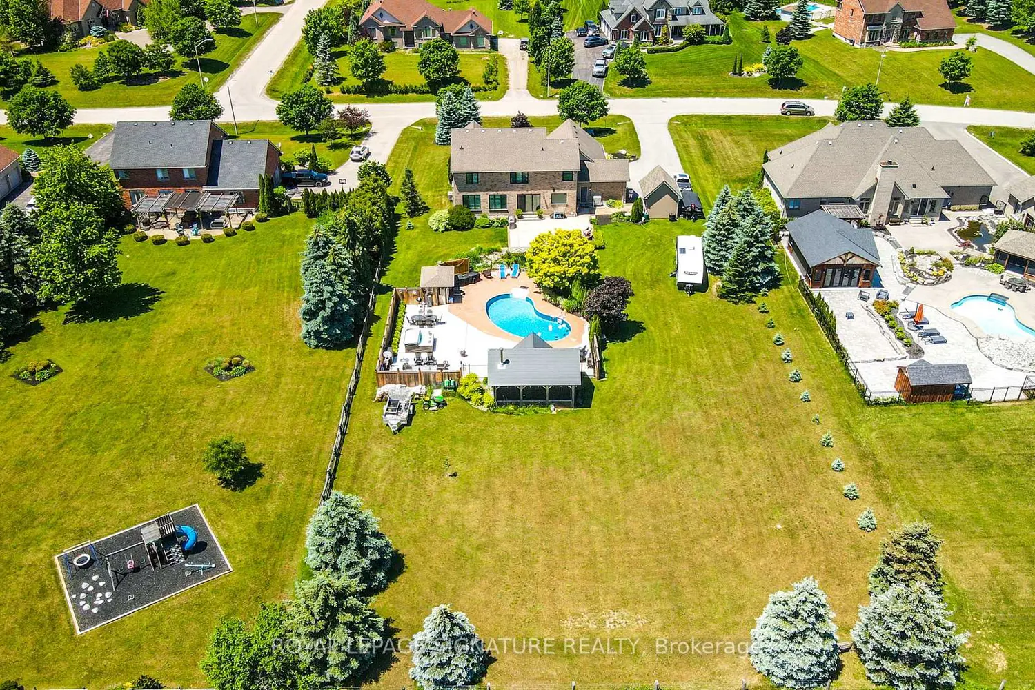 27 Leenders Lane photo 5